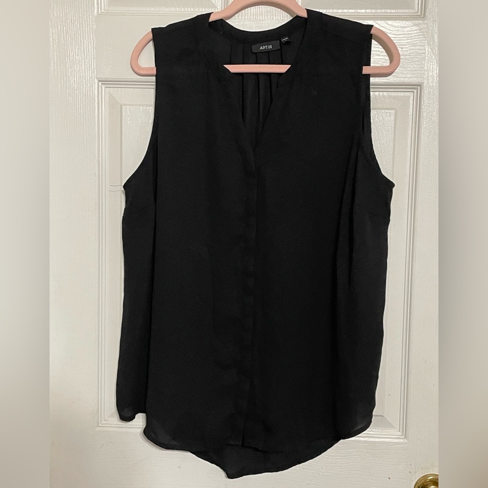 Apt. 9 Size 1X Black Flowy Button Down Tank